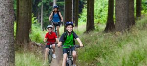 Scotland Eco Travel: 5 Best Eco-Friendly Tips For Travel 8 scotland eco travel bike hire 00 crop 800x360